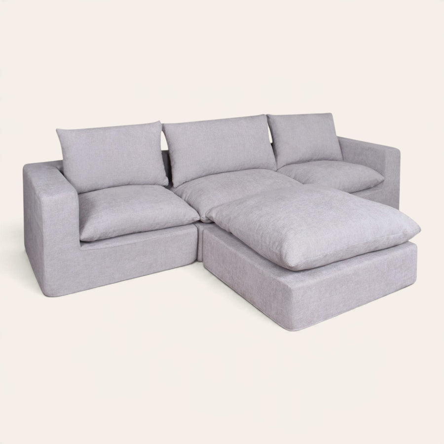 Sofá modular Naap Concept Cloud en color gris claro, diseño minimalista de espuma de alta densidad con fundas lavables.