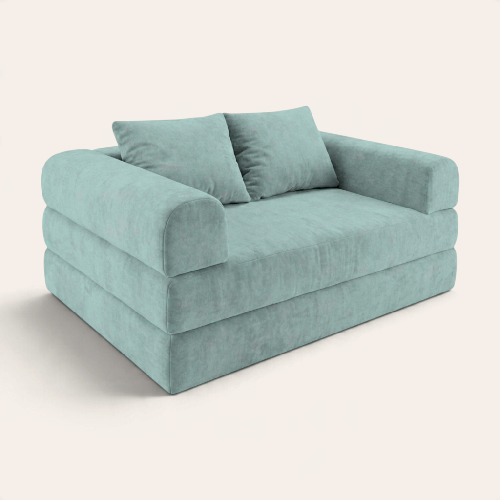Sofá cama modular Naap Concept Teddy en color azul claro, hecho de espuma de alta densidad, diseño versátil y suave.